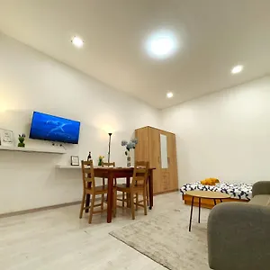 Apartamento Private Apartment-7pax, Budapest